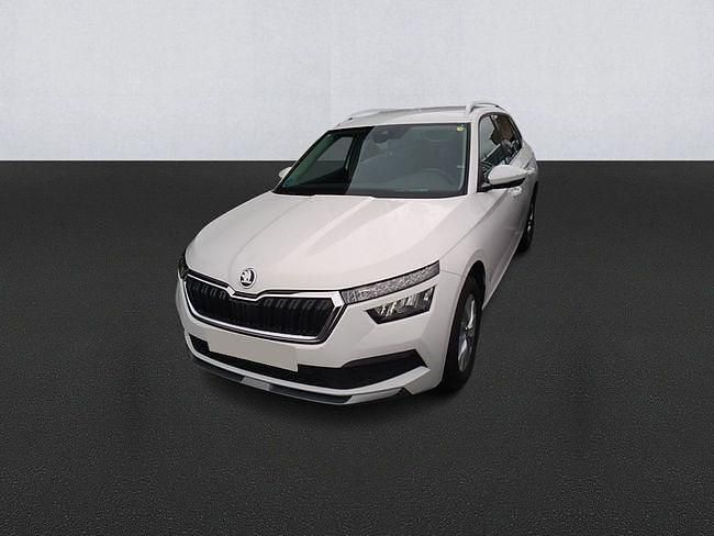Usado Skoda Kamiq Ambition 110 CV (80 kW) 2022 Blanco SUV