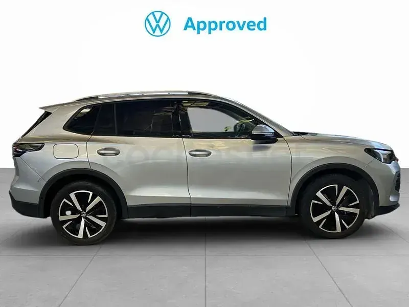 Usado VW Tiguan 150 CV (110 kW) 2025 Gris / plata SUV