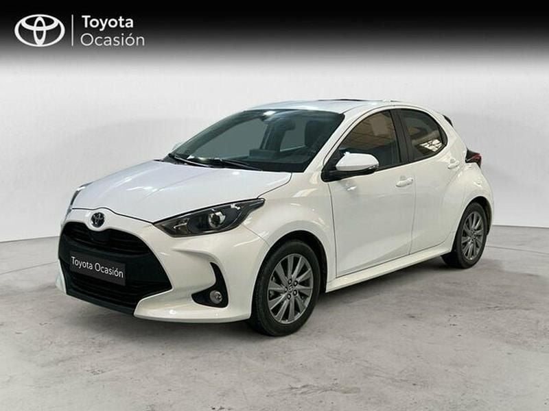 Blanco Usado 2024 Toyota Yaris Active | 22.950 € (Precio justo) - Imagen 1/4