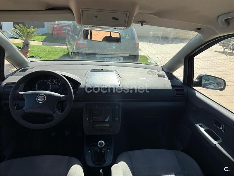 Usado Seat Alhambra Reference 140 CV (102 kW) 2006 Negro Monovolumen