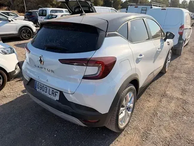 Usado Renault Captur Intens 101 CV (74 kW) 2021 Blanco SUV