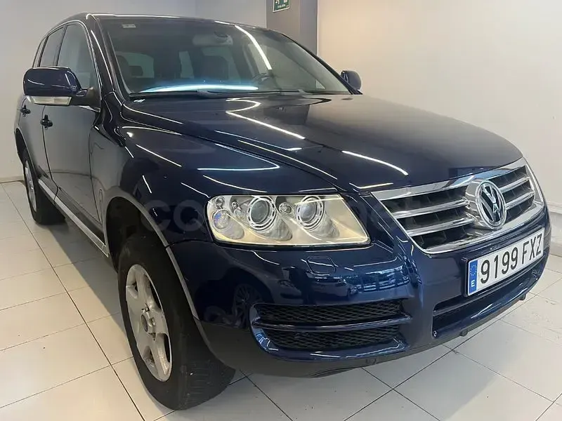Second-hand VW Touareg R 174 CP (127 kW) 2005 Albastru SUV
