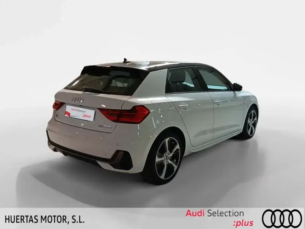 Usado Audi A1 110 CV (80 kW) 2022 Blanco SUV