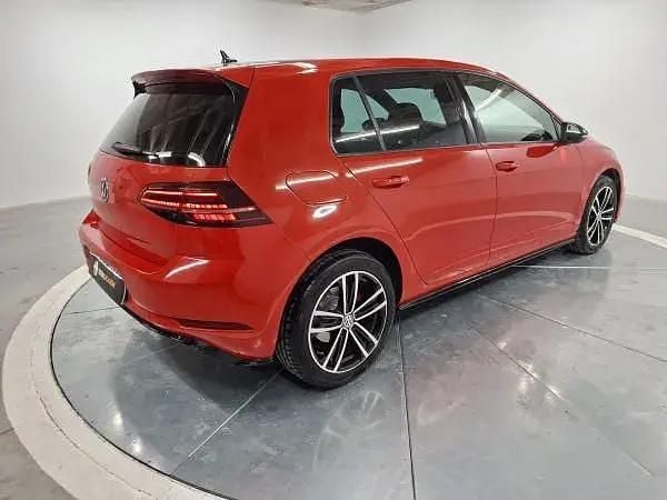 Używany VW Golf VII GTE 204 KM (150 kW) 2017 Czerwony Sedan/Limuzyna