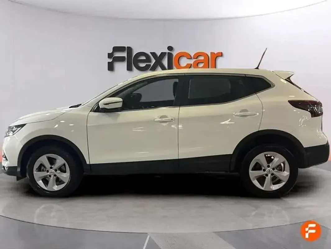 Usado Nissan Qashqai Acenta 140 CV (102 kW) 2021 Blanco SUV