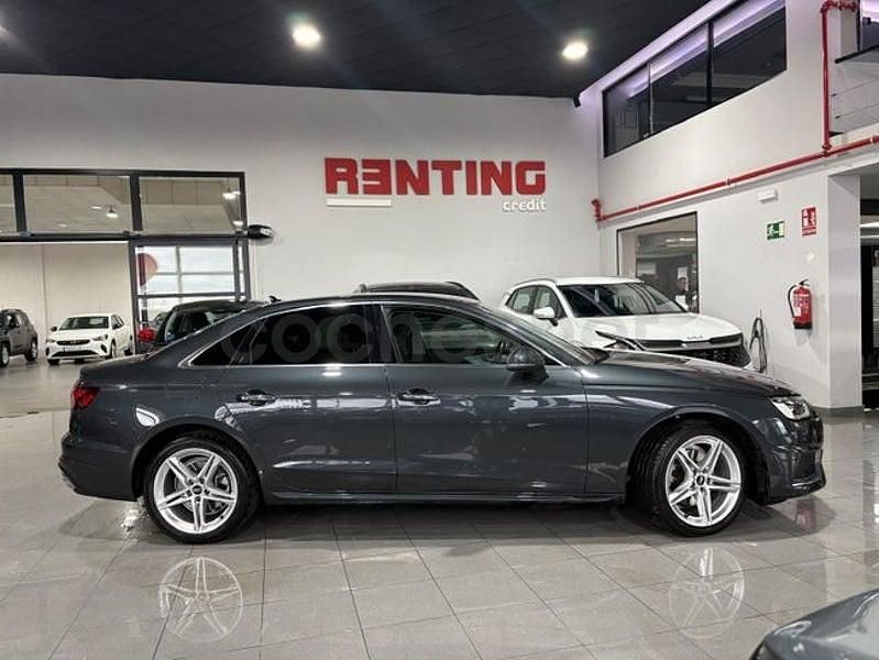 Usado Audi A4 Advanced Plus 150 CV (110 kW) 2023 Gris / plata Berlina