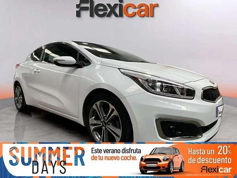 Blanco Usado 2016 Kia Ceed GT-Line Berlina | 10.990 € (Super precio) - Imagen 1/4