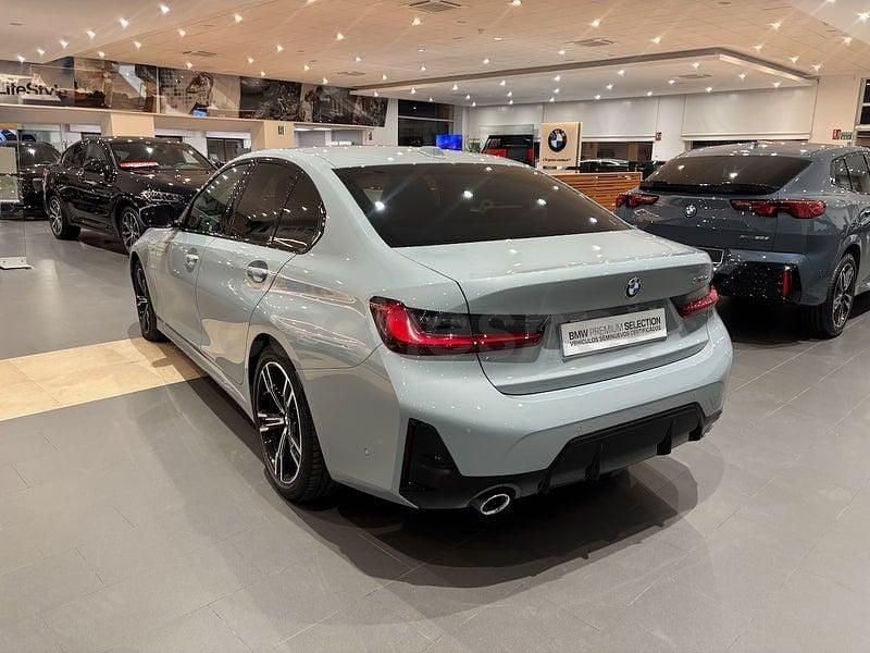 Usado BMW 318 150 CV (110 kW) 2025 Gris / plata Berlina
