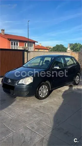 Usado VW Polo Trendline 75 CV (55 kW) 2005 Azul Utilitario