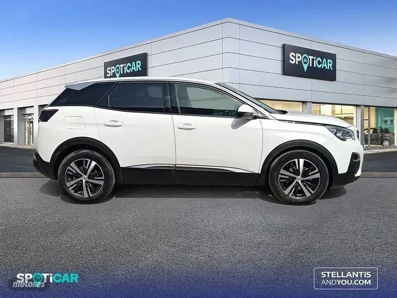 Usado Peugeot 3008 Allure 130 CV (95 kW) 2020 Blanco SUV