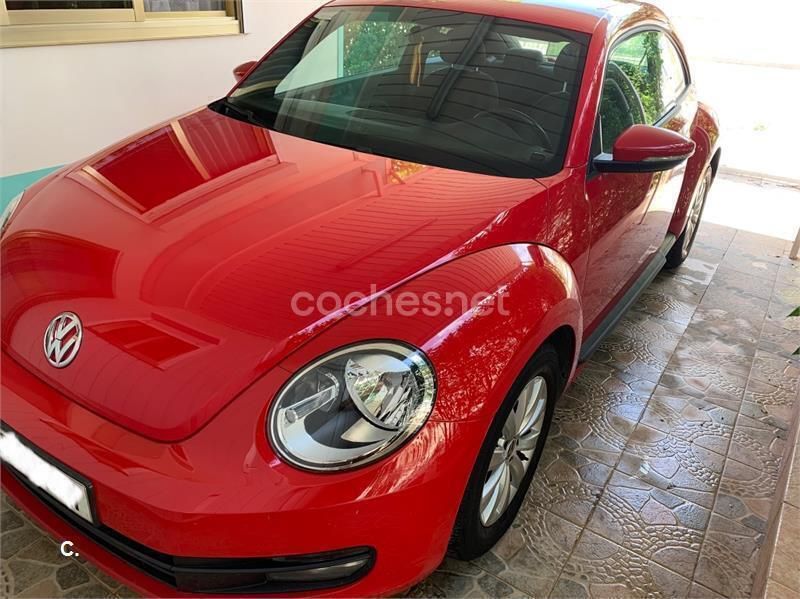 Usado VW Beetle 105 CV (77 kW) 2014 Rojo Utilitario
