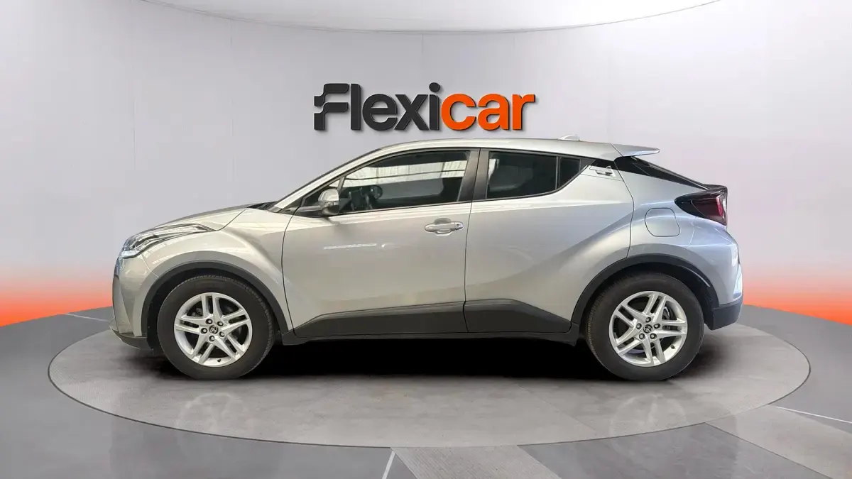 Usado Toyota C-HR Active 122 CV (89 kW) 2022 Gris SUV