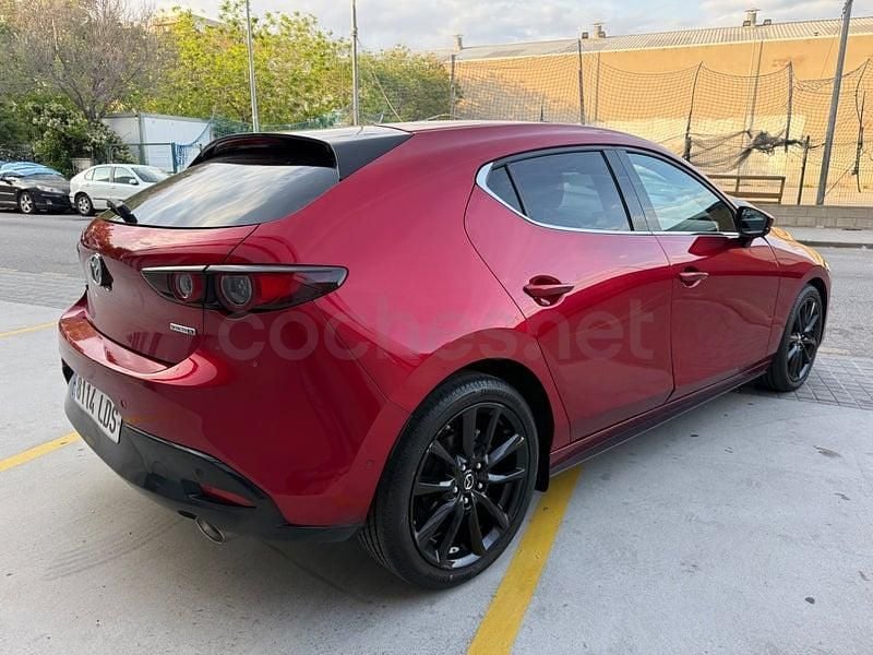 Käytetty Mazda 3 181 HP (133 kW) 2020 Punainen Sedan
