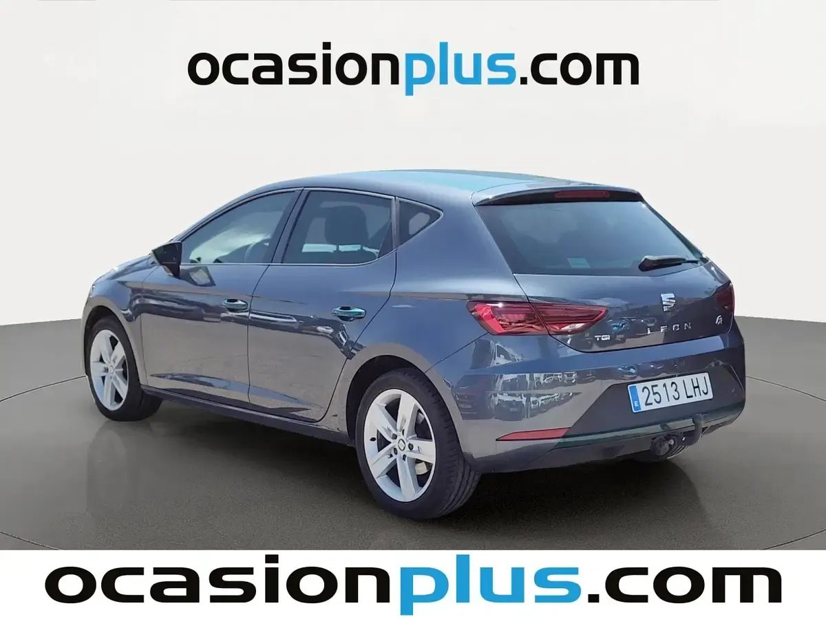 Usado Seat Leon FR 130 CV (95 kW) 2020 Gris Utilitario