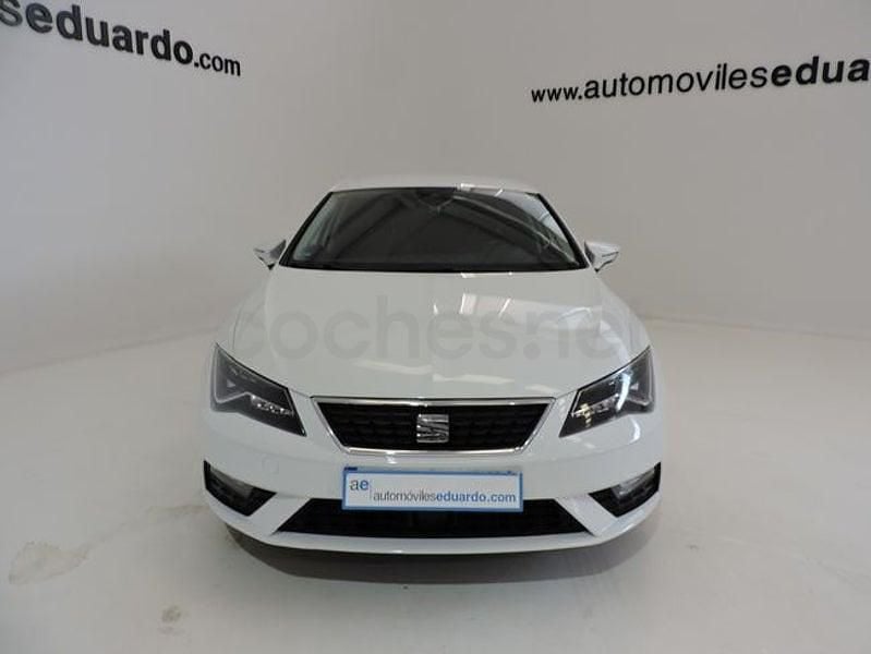 Usado Seat Leon Style 110 CV (80 kW) 2017 Blanco Berlina