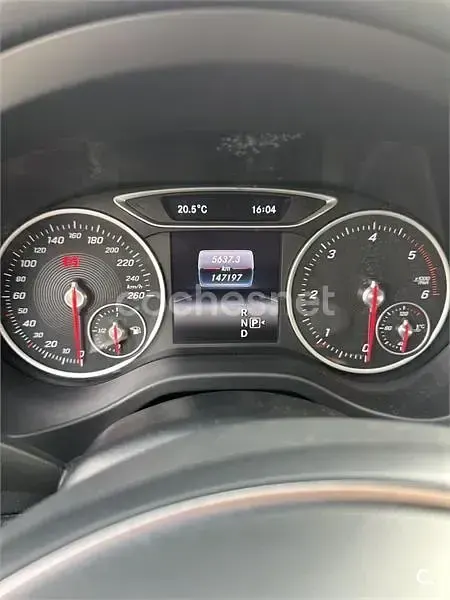 Usado Mercedes A200 136 CV (100 kW) 2018 Rojo Berlina