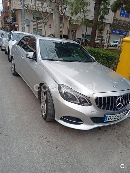 Usado Mercedes E300 Avantgarde 231 CV (169 kW) 2014 Gris / plata Berlina