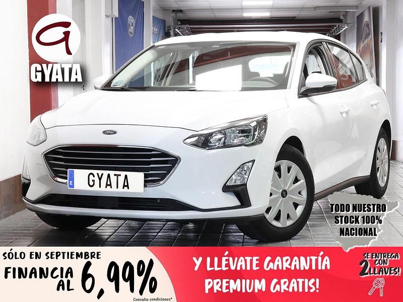 Usado Ford Focus Trend 100 CV (73 kW) 2020 Blanco Berlina