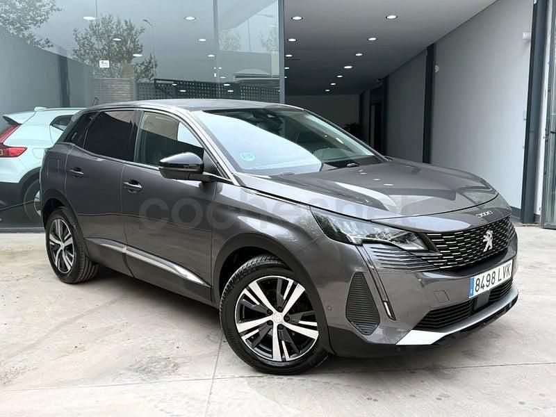 Usado Peugeot 3008 Allure 130 CV (95 kW) 2022 Marrón SUV