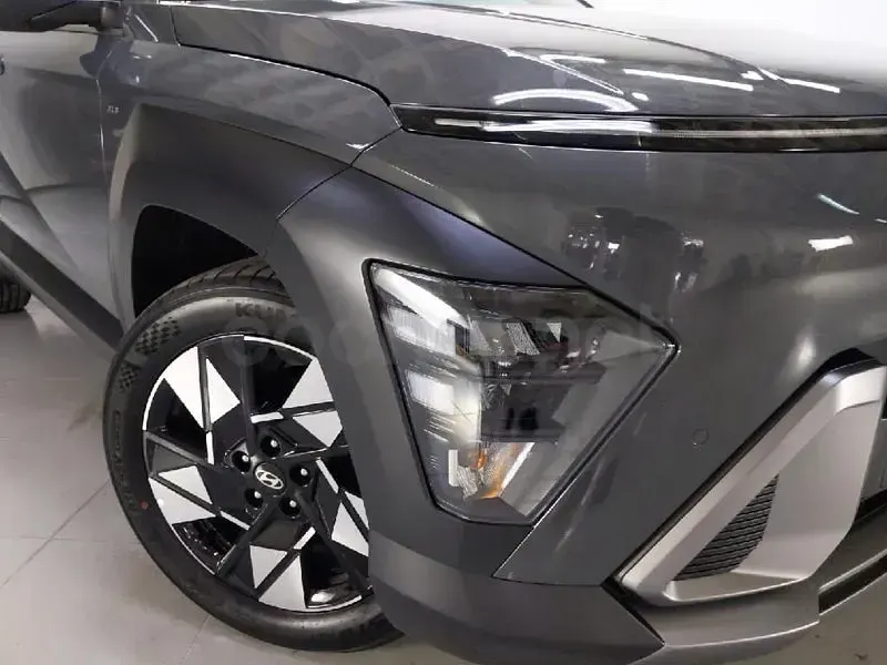 Nuevo Hyundai Kona 150 CV (110 kW) 2026 Gris / plata SUV