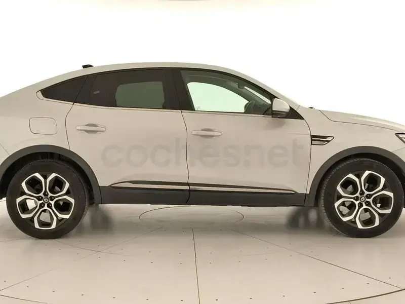 Usado Renault Arkana Techno 140 CV (102 kW) 2023 Blanco SUV
