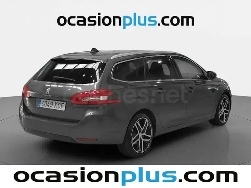 Usado Peugeot 308 SW Allure 150 CV (110 kW) 2017 Gris / plata Familiar