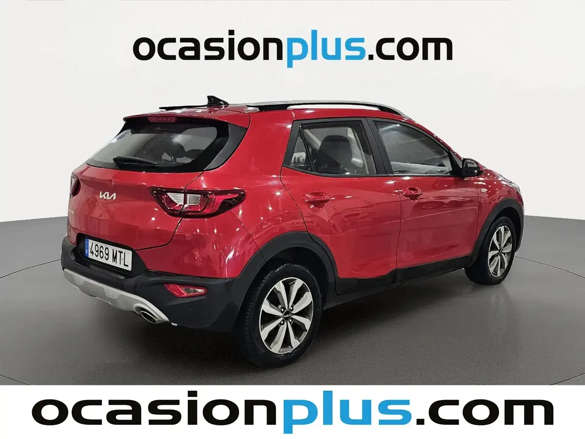 Usado Kia Stonic 101 CV (74 kW) 2024 Blanco SUV
