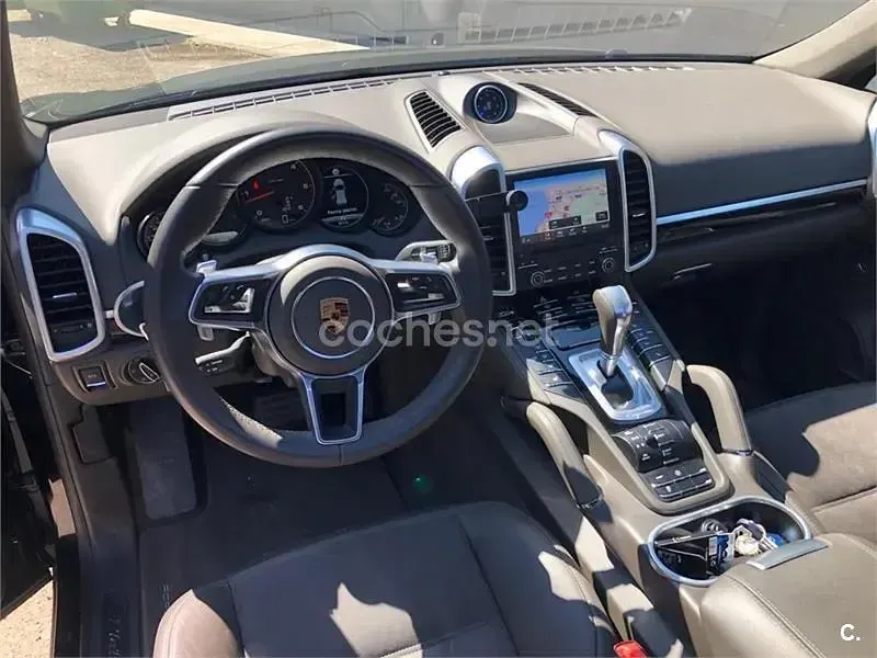 Usado Porsche Cayenne Diesel Platinum Edition 262 CV (192 kW) 2017 Negro SUV