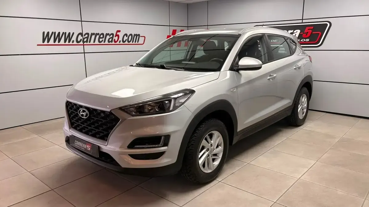 Usado Hyundai Tucson 132 CV (97 kW) 2019 Gris SUV