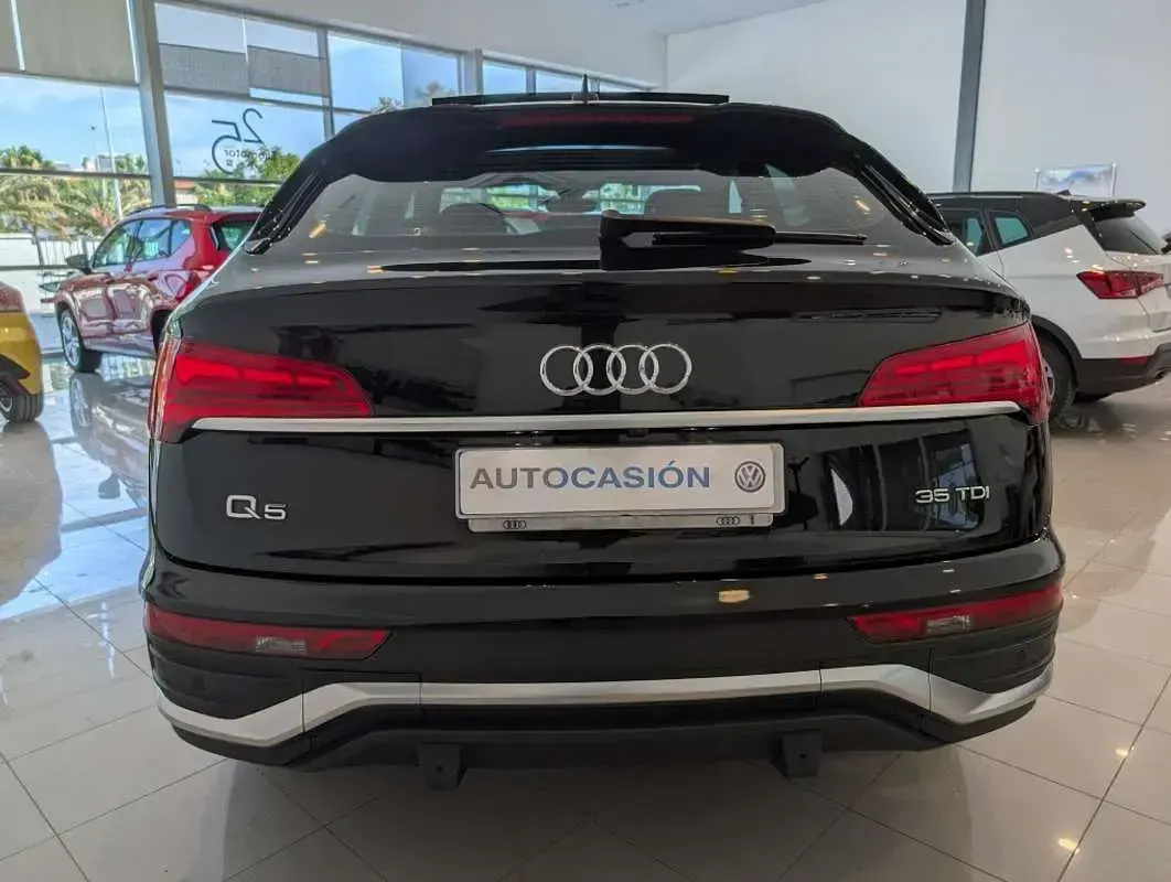 Usado Audi Q5 Sportback S-Line 163 CV (119 kW) 2022 Negro SUV