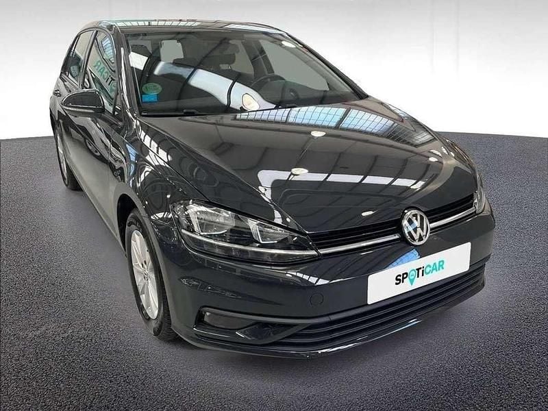 Usado VW Golf VII Edition 116 CV (85 kW) 2019 Gris Utilitario