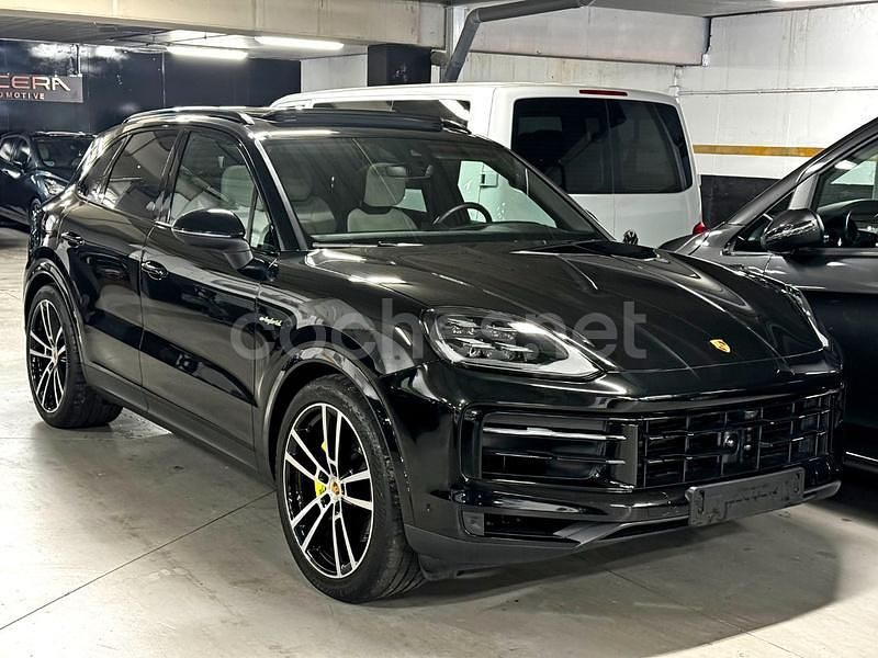 Usado Porsche Cayenne 470 CV (345 kW) 2024 Negro SUV