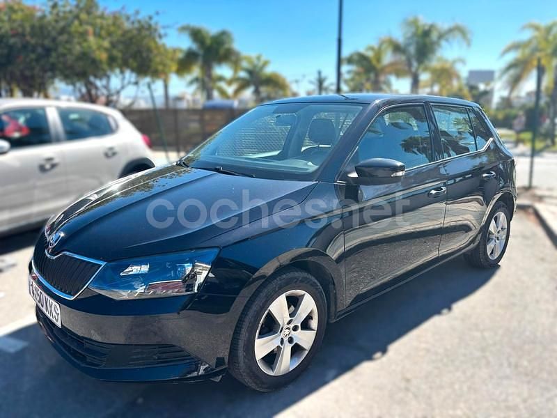 Azul Usado 2018 Skoda Fabia Ambition Utilitario | 8300 € (Buen precio) - Imagen 1/4