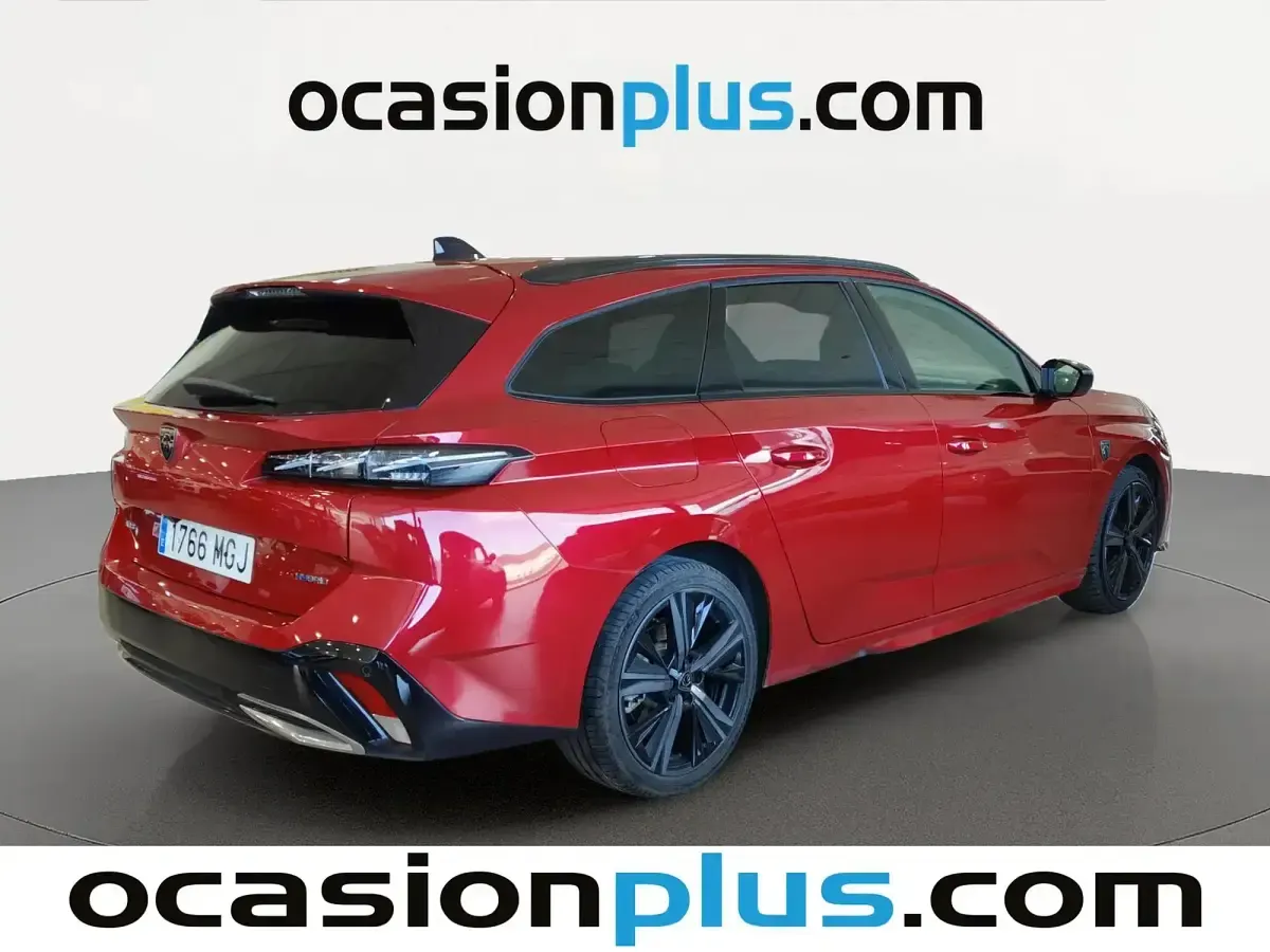 Usado Peugeot 308 GT 225 CV (165 kW) 2023 Rojo Familiar