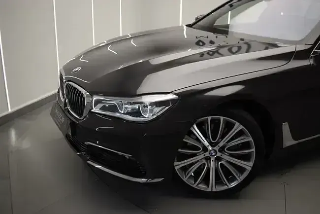 Usado BMW 730 265 CV (194 kW) 2018 Blanco Berlina