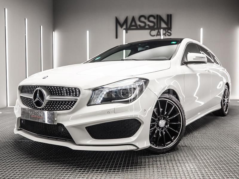 Usado Mercedes CLA180 Shooting Brake AMG line 122 CV (89 kW) 2015 Blanco Familiar