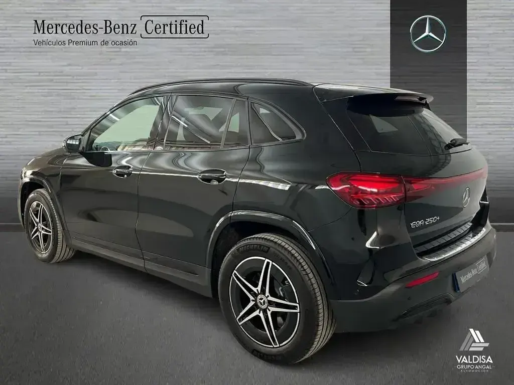 Usado Mercedes EQA250+ AMG 139 kW (190 CV) 2026 Negro SUV
