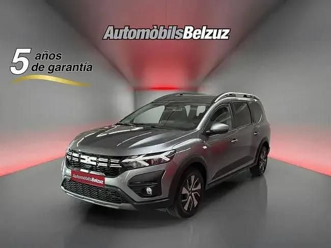 Usado Dacia Jogger Expression 110 HP (80 kW) 2025 Cinzento Monovolume
