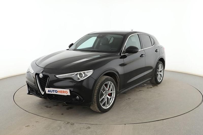 Negro Usado 2019 Alfa Romeo Stelvio Executive SUV | 20.899 € (Buen precio) - Imagen 1/3