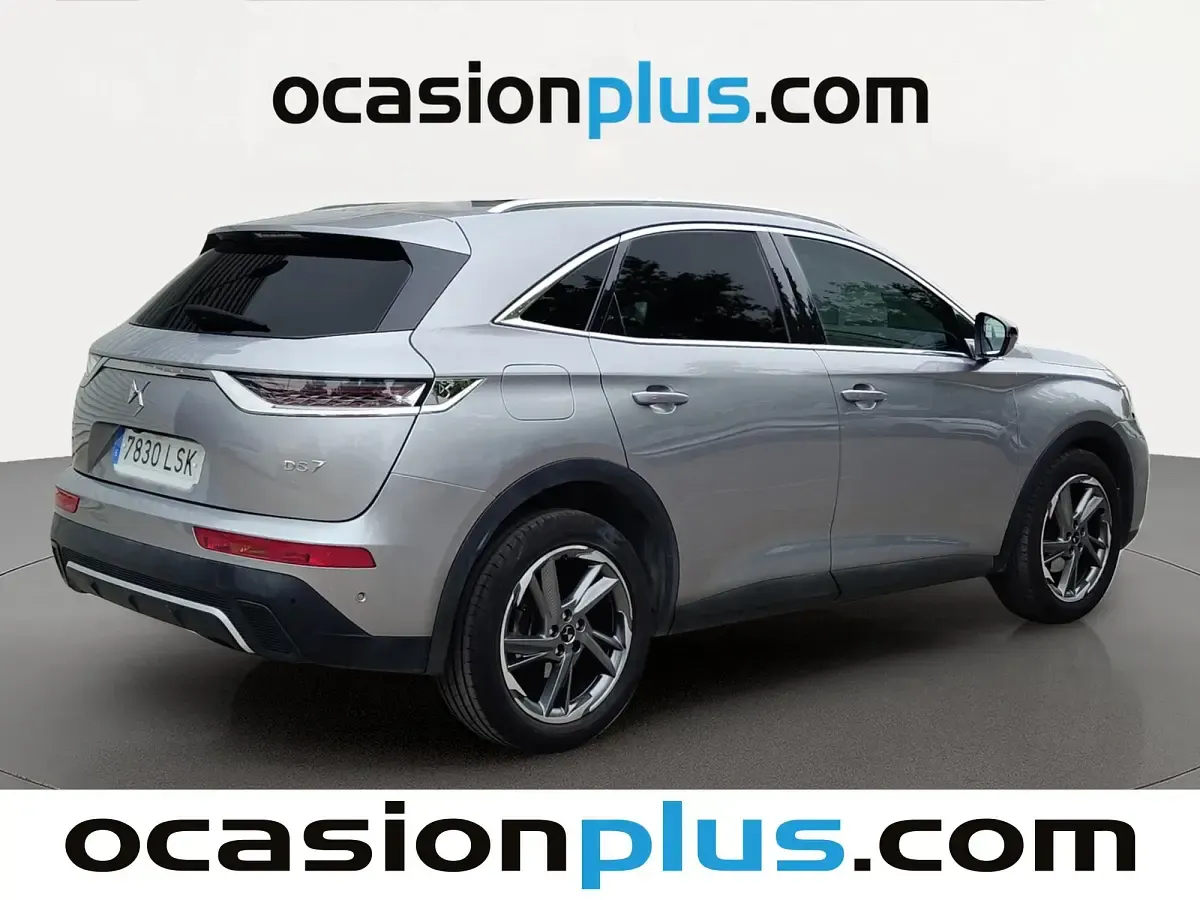 Usado DS Automobiles DS7 Crossback So Chic 130 CV (95 kW) 2021 Gris plata SUV