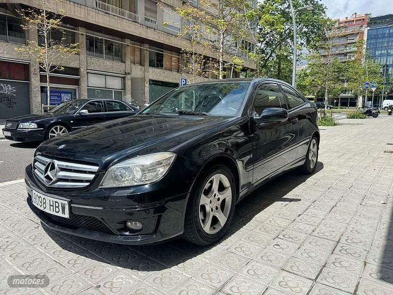 Negro Usado 2011 Mercedes CLC180 Utilitario | 6990 € - Imagen 1/4