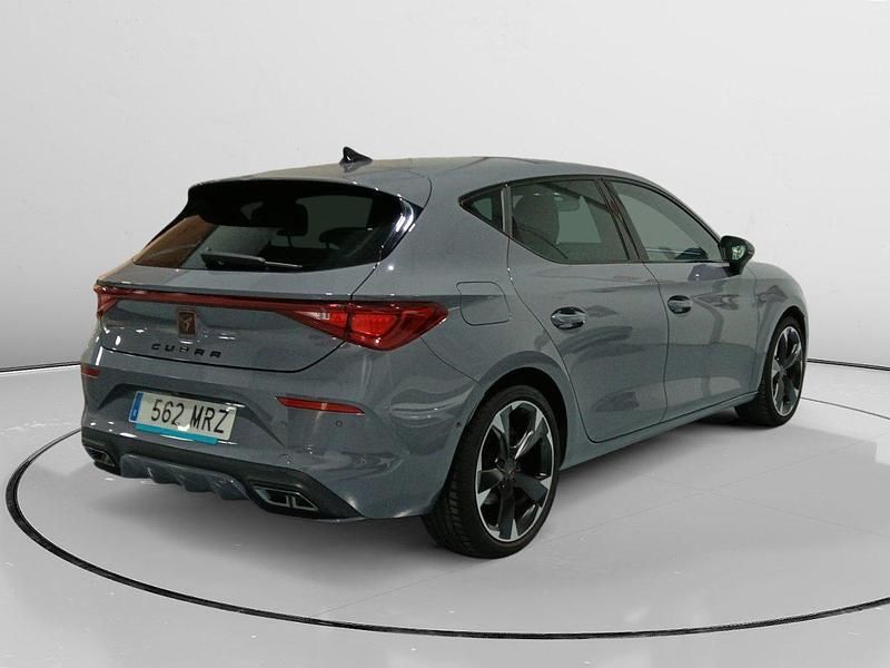 Usado Cupra Leon 150 CV (110 kW) 2023 Negro