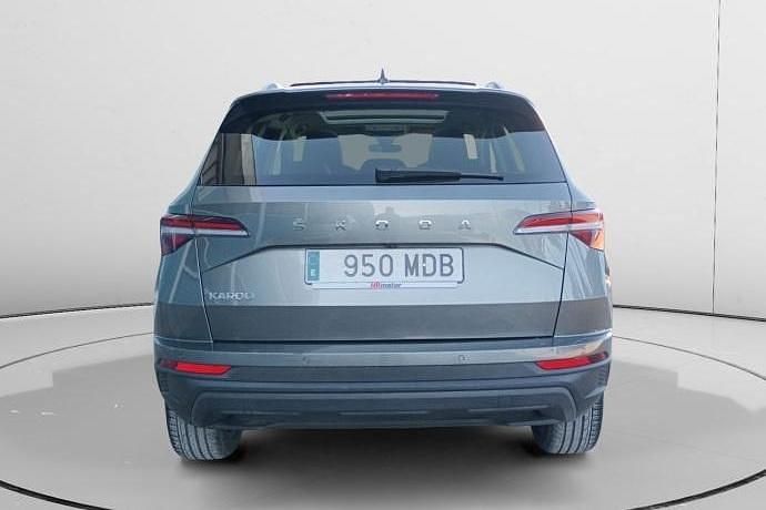Usado Skoda Karoq Style 150 CV (110 kW) 2022 Negro SUV