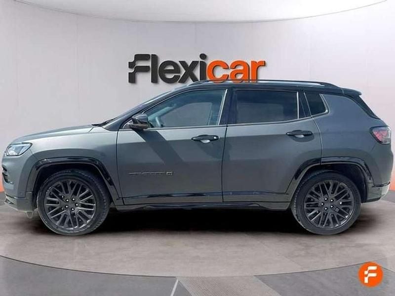 Usado Jeep Compass Longitude 120 CV (88 kW) 2021 Negro SUV