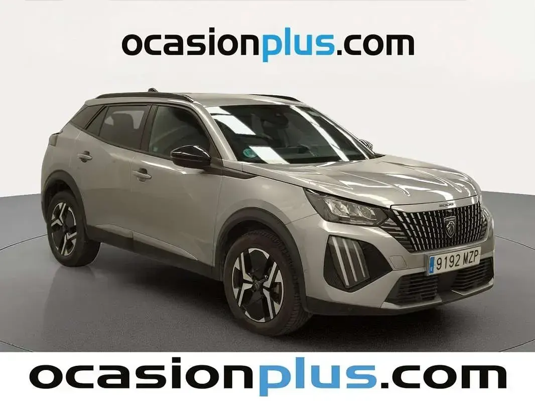 Usado Peugeot 2008 Allure 145 CV (106 kW) 2025 Gris SUV