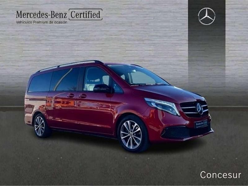 Usado Mercedes E250 Avantgarde 190 CV (139 kW) 2022 Rojo Familiar