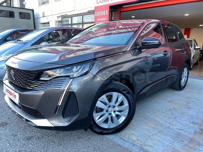 Usado Peugeot 3008 Allure 130 CV (95 kW) 2021 Gris / plata SUV