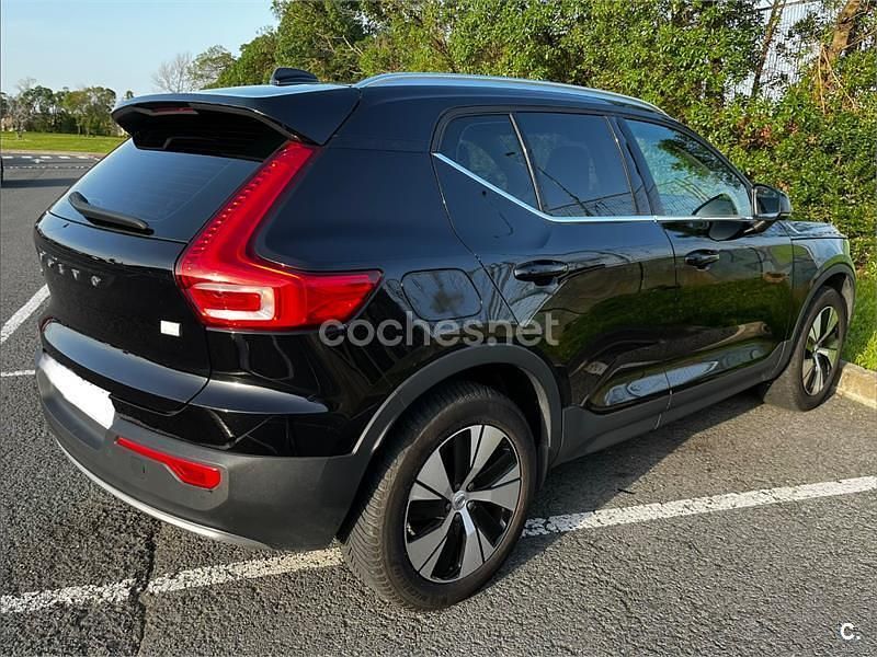 Usado Volvo XC40 Inscription 211 CV (155 kW) 2022 Negro SUV