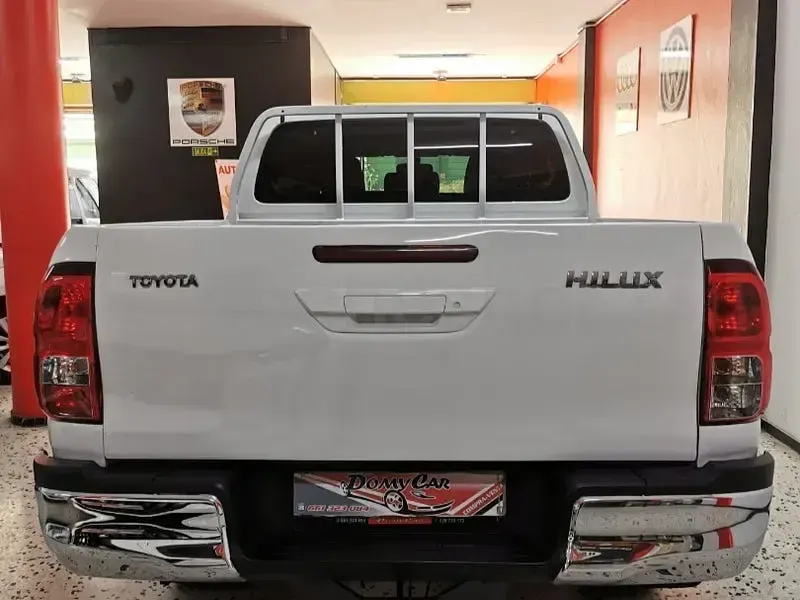 Usado Toyota HiLux 150 CV (110 kW) 2019 Blanco Pickup/Camioneta
