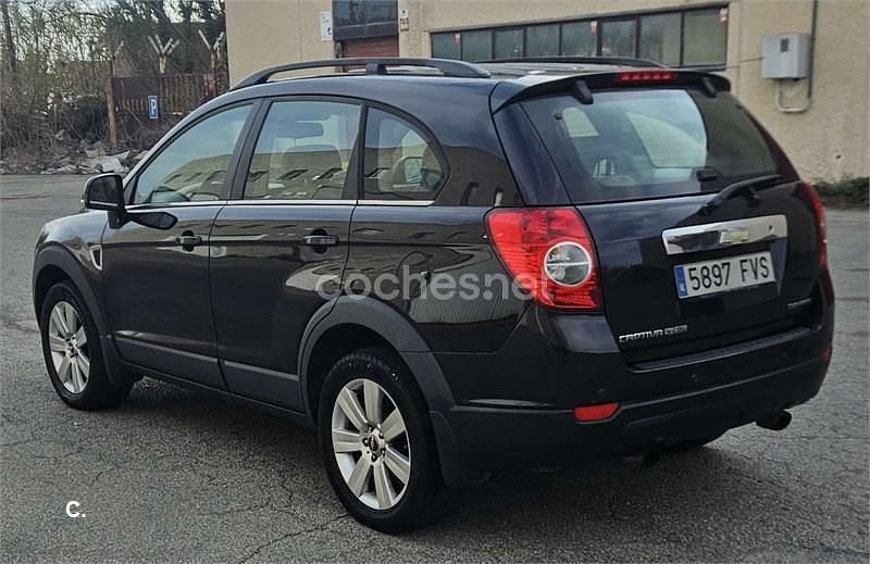 Usado Chevrolet Captiva 150 CV (110 kW) 2007 Negro SUV